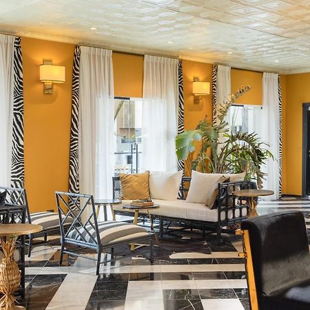 Beach Hotel By Zvieli Hotels テル・アビブ エクステリア 写真