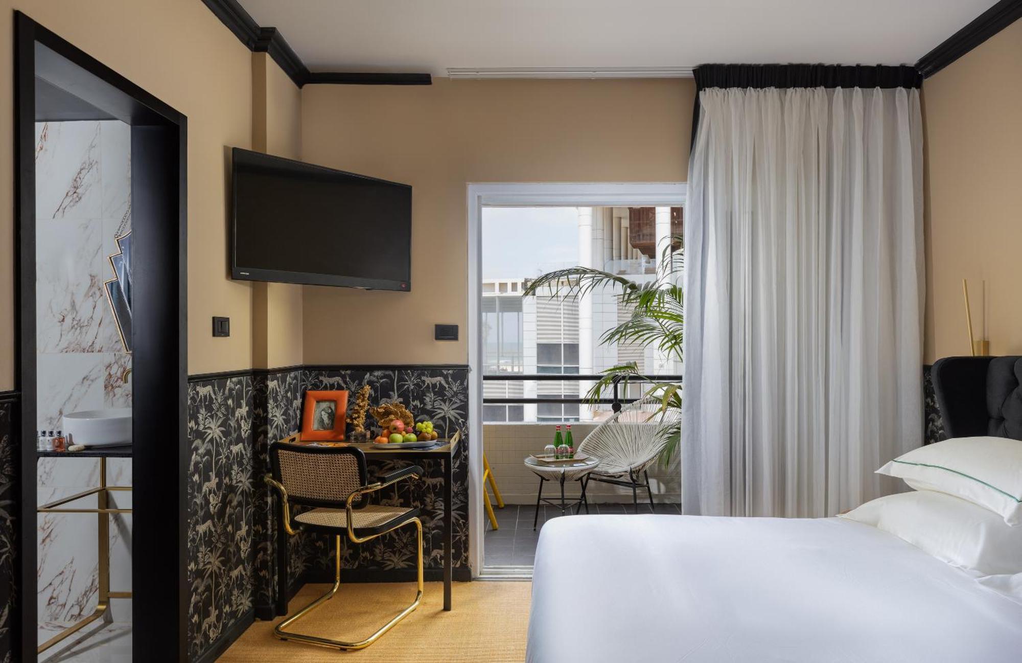 Beach Hotel By Zvieli Hotels テル・アビブ 部屋 写真
