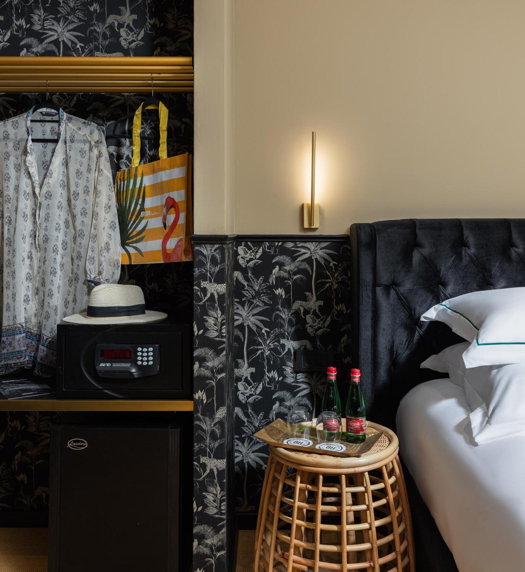 Beach Hotel By Zvieli Hotels テル・アビブ 部屋 写真